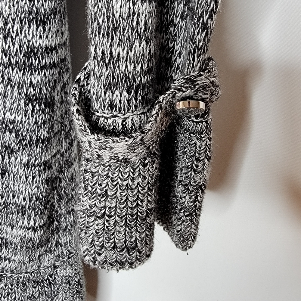 White House Black Market Cardigan With Ruffle Closure - Picture 8 of 15
